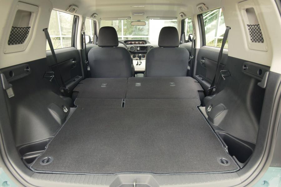  Scion xB 2007 года  (фото 88 из 221)